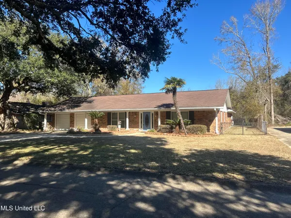$288,650 | 3906 Riverpine Drive, Moss Point, MS 39563