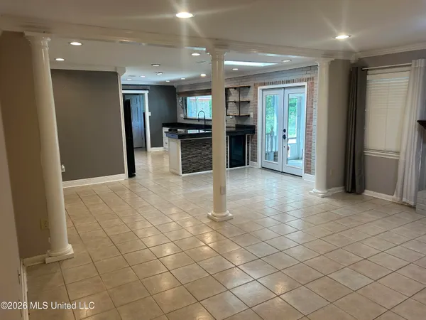 $288,650 | 3906 Riverpine Drive, Moss Point, MS 39563