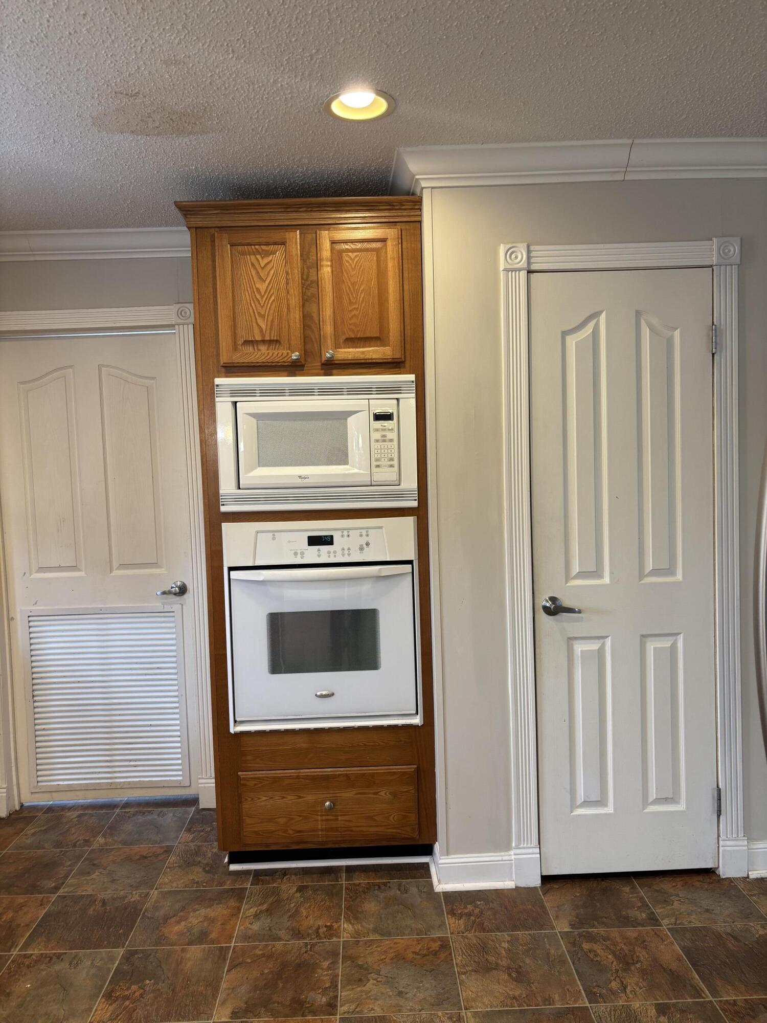 6115 Dinkins Mill Road Rembert, SC 29128 - Photo 17 of 42