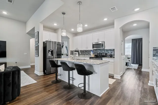 $4,000 | 3552 Pelican Bay Circle, Gulf Breeze, FL 32563