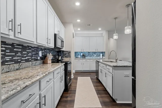 $4,000 | 3552 Pelican Bay Circle, Gulf Breeze, FL 32563