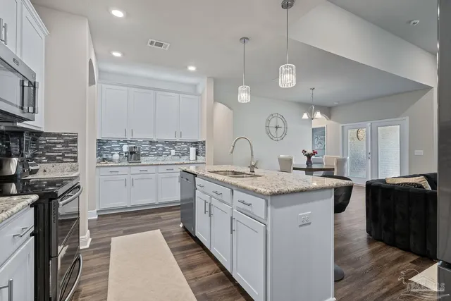 $4,000 | 3552 Pelican Bay Circle, Gulf Breeze, FL 32563