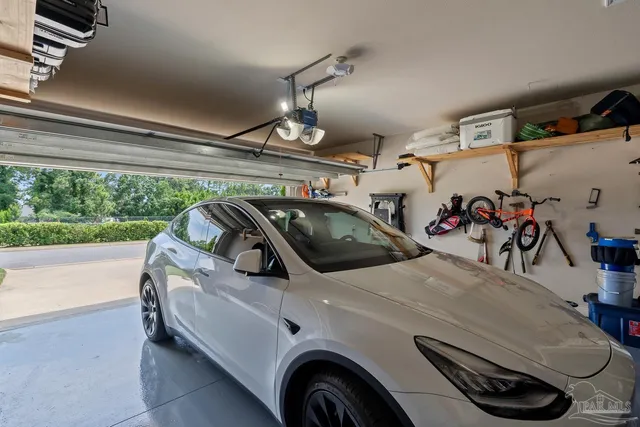 $4,000 | 3552 Pelican Bay Circle, Gulf Breeze, FL 32563