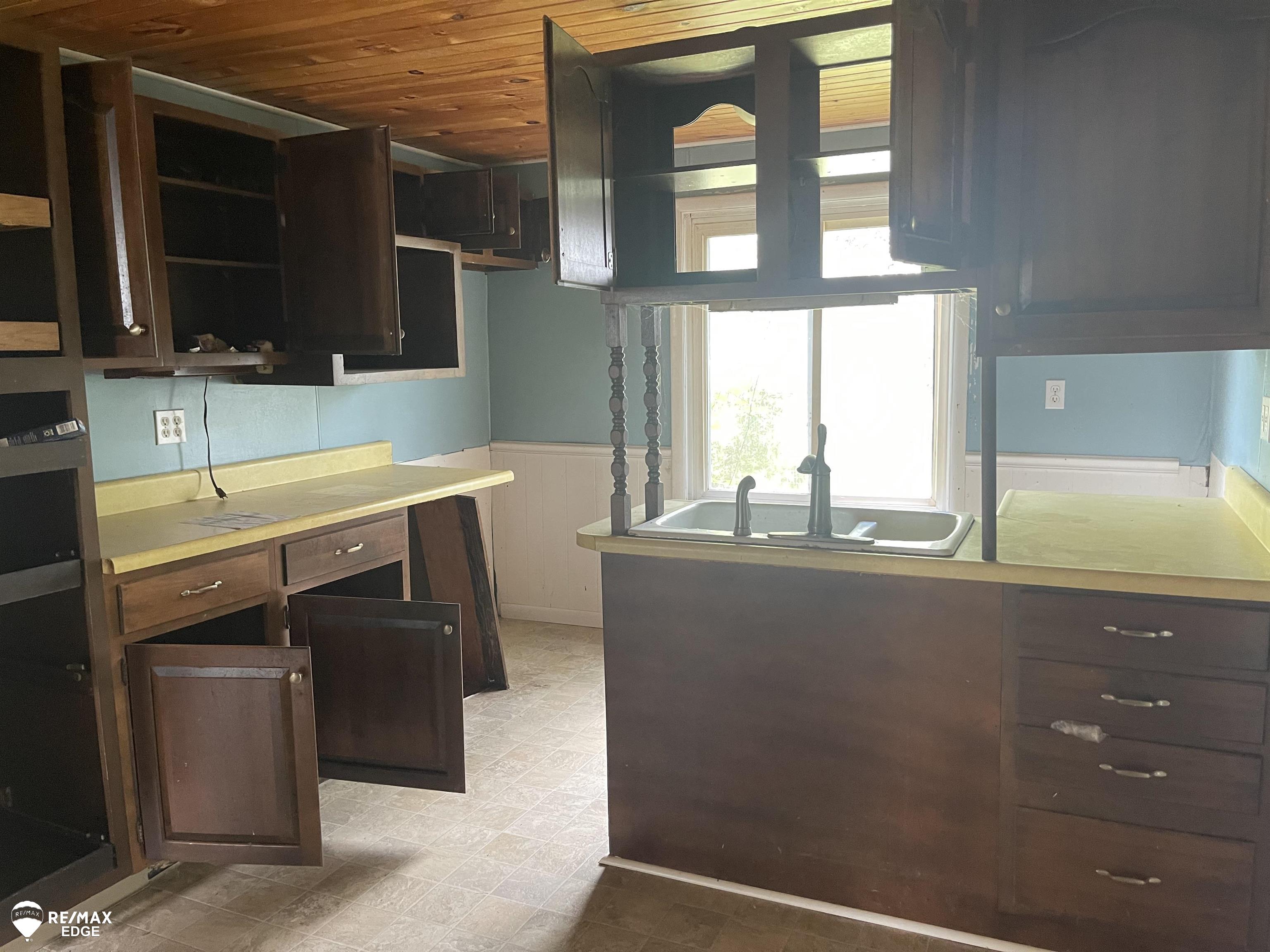 3285 North Fordney Road Hemlock, MI 48626 - Photo 3 of 13