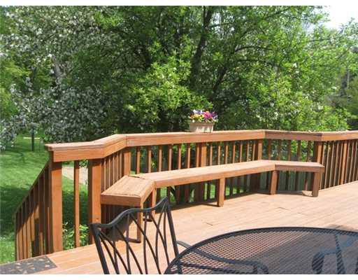 108 Virginia Road Pittsburgh, PA 15237 - Photo 5 of 6 Patio/Deck.