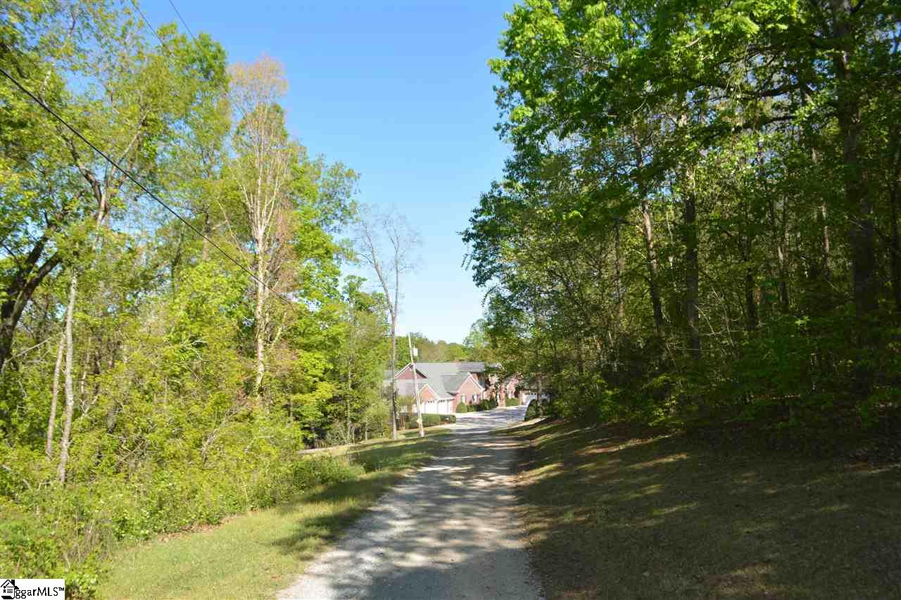 1558 Walters Road Lavonia, GA 30553 - Photo 4 of 33