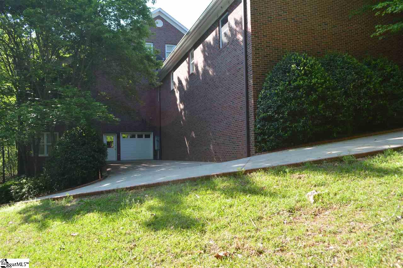 1558 Walters Road Lavonia, GA 30553 - Photo 10 of 33