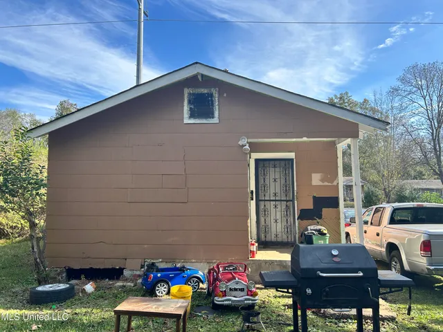 $24,000 | 3727 Bailey Avenue, Jackson, MS 39213