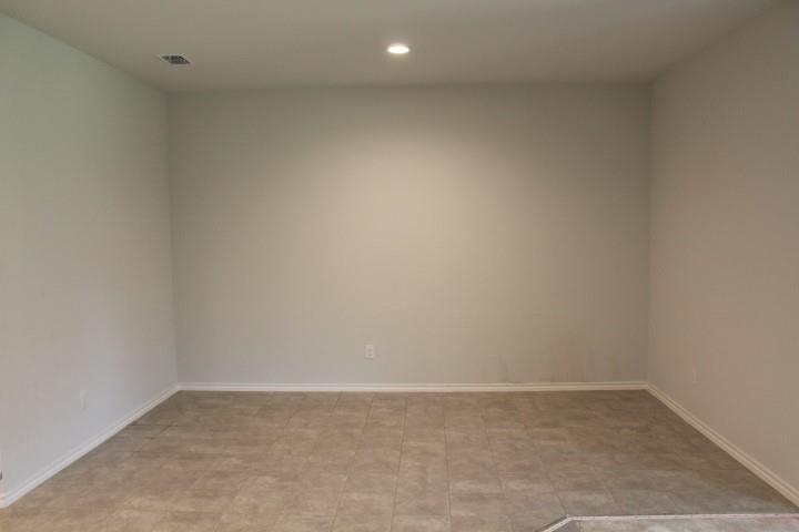 708 Spaulding Street Justin, TX 76247 - Photo 8 of 20 Gallery Image 8