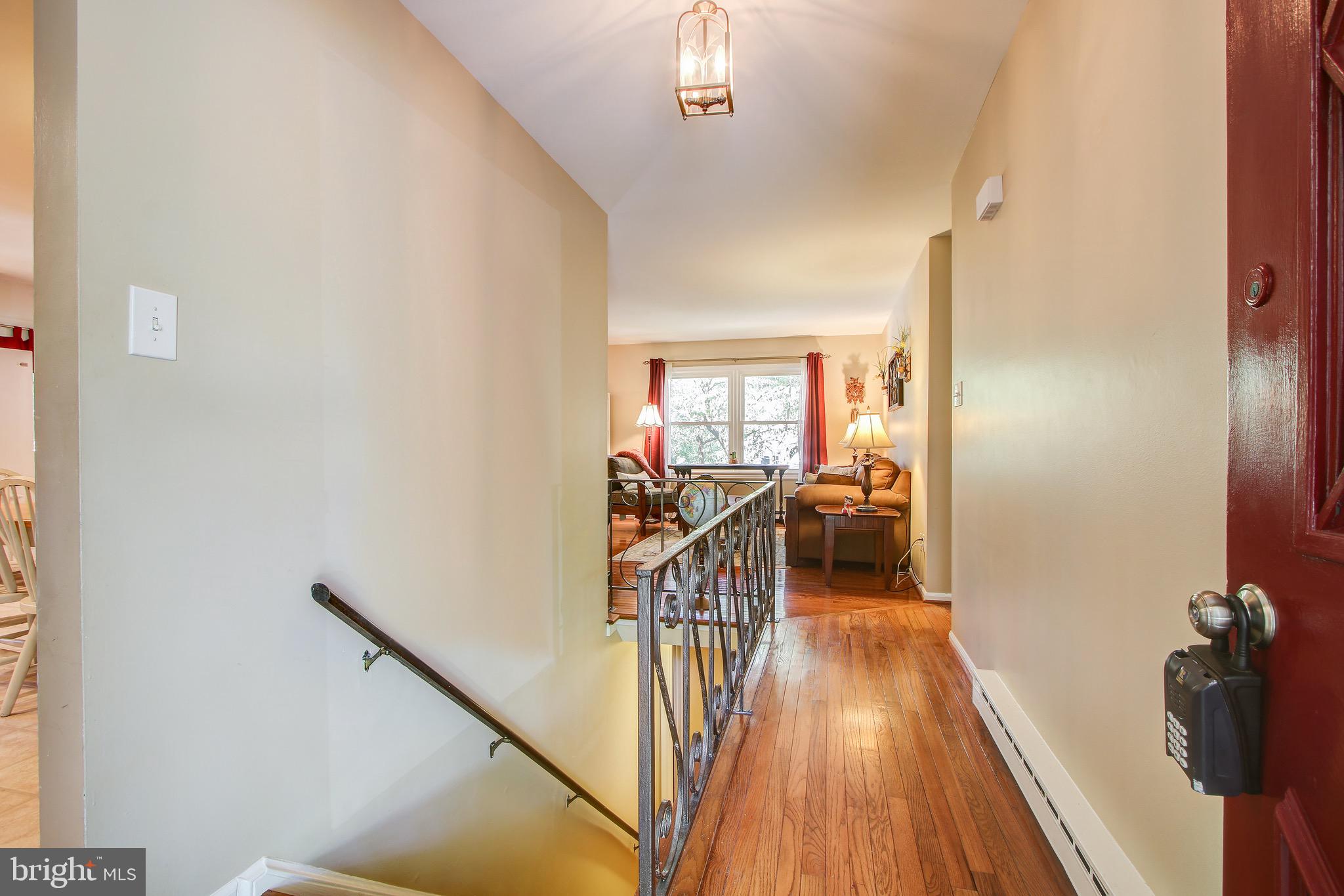 19016 High Point Drive Gaithersburg, MD 20879 - Photo 6 of 50