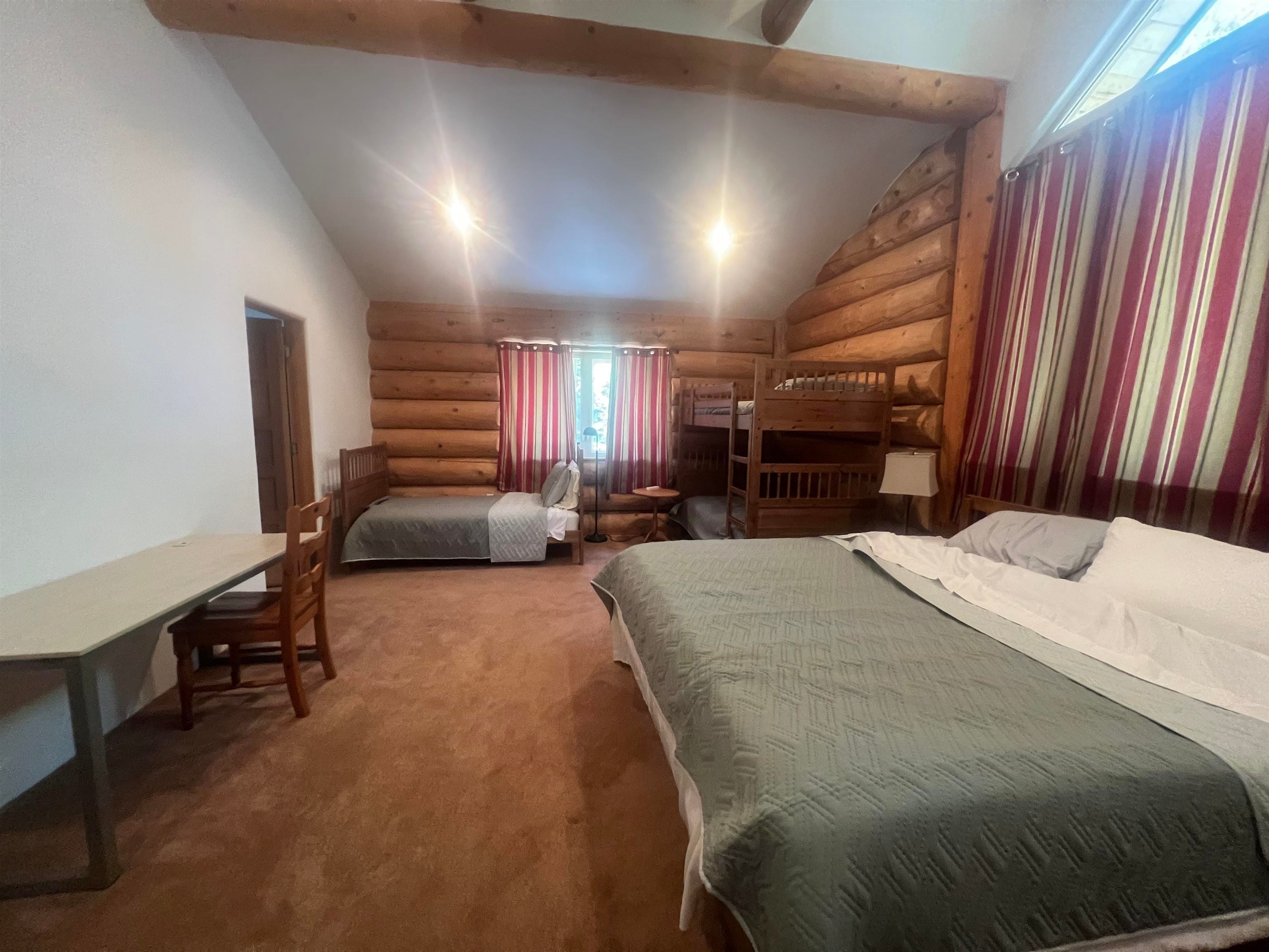 700 North Old Stage Road Mount Shasta, CA 96067 - Photo 4 of 23 Gallery Image 4