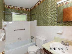 202 Riddle Cove Road Maggie Valley, NC 28751 - Photo 10 of 13 Gallery Image 10