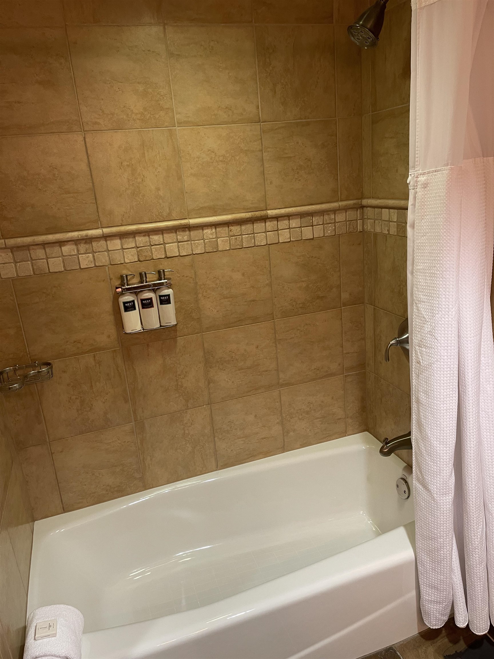400 Resort Road, Unit 242 244 Olympic Valley, CA 96146 - Photo 21 of 28 a bathroom with a bathtub