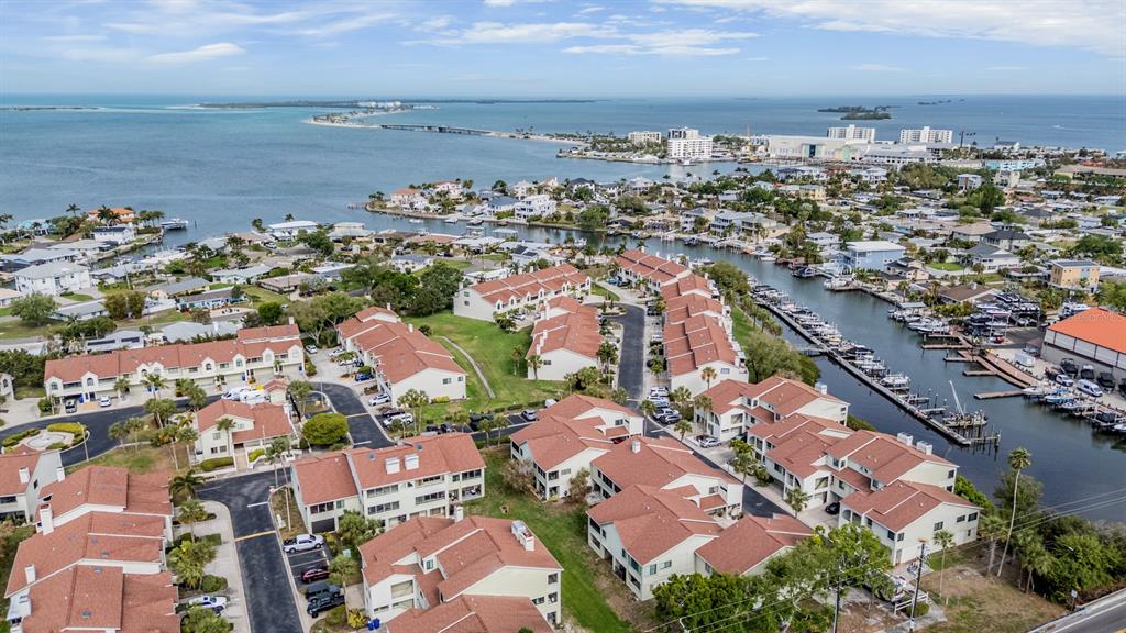 637 Drake Lane North Dunedin, FL 34698 - Photo 36 of 43 a view of a city