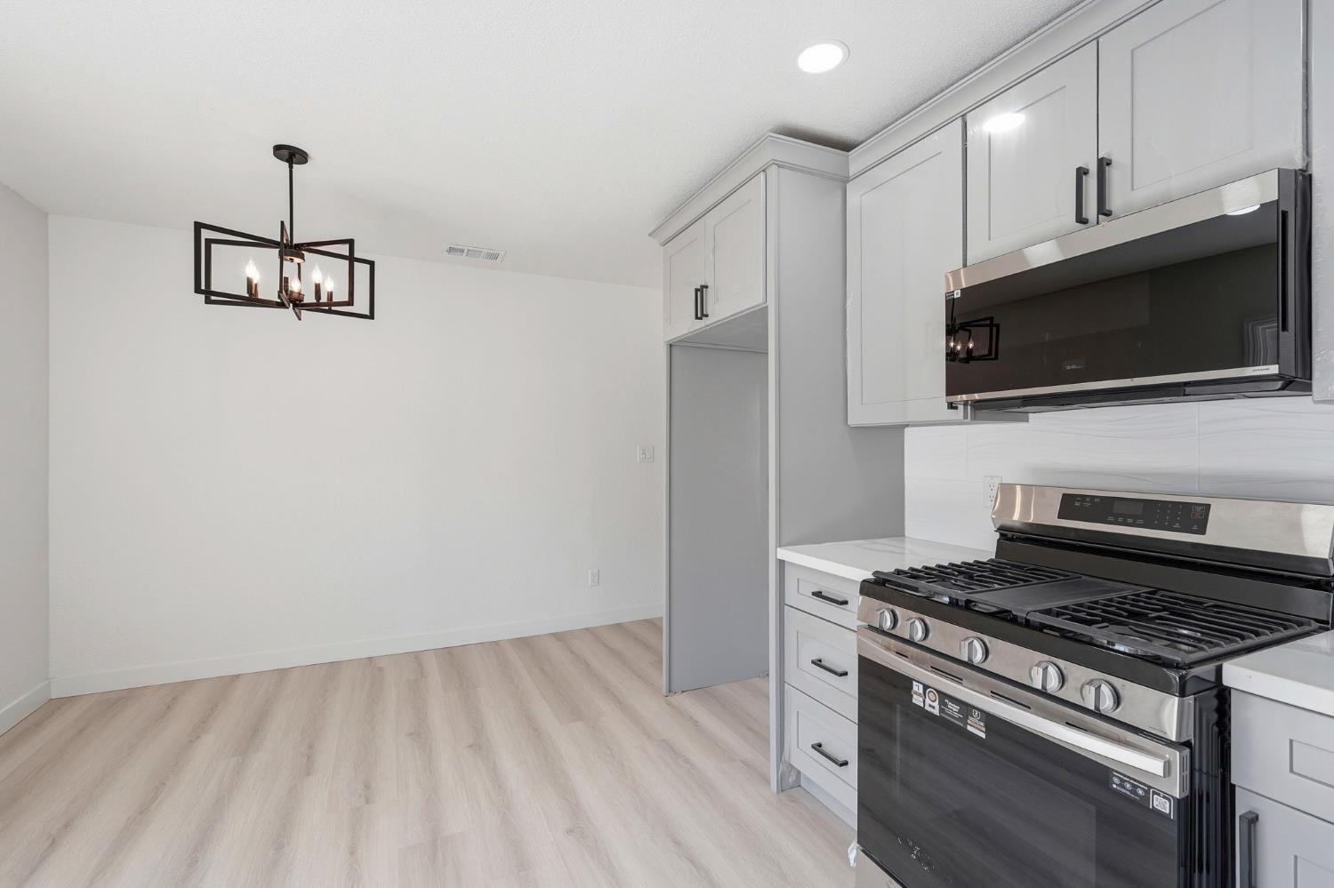 201 Barozzi Avenue Modesto, CA 95351 - Photo 23 of 44