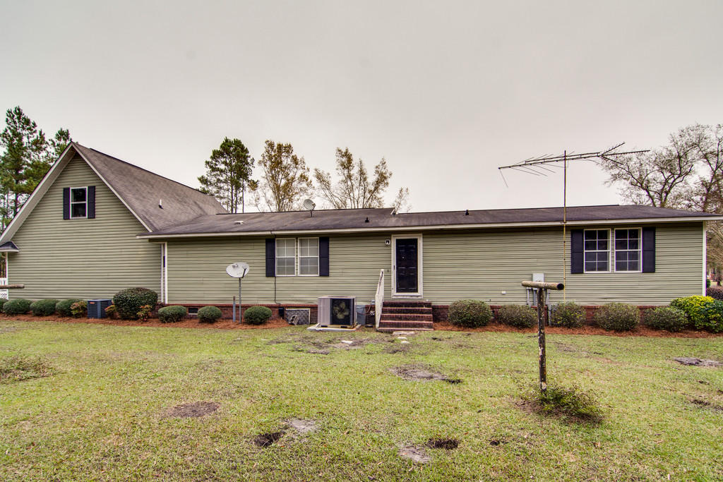 1093 Walleye Road Bonneau, SC 29431 - Photo 30 of 35 cs1512011-1031