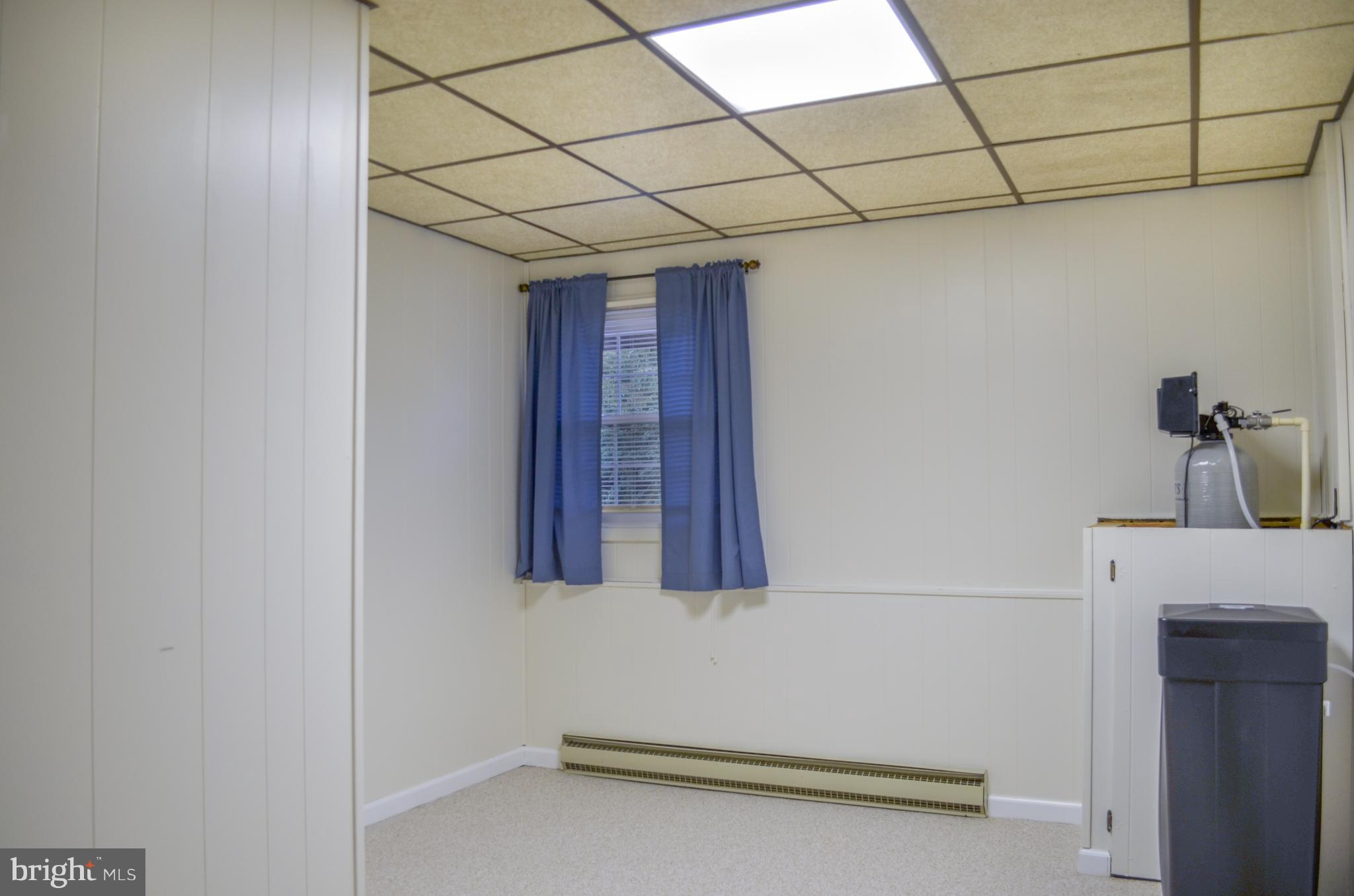 18337 Manor Church Road Boonsboro, MD 21713 - Photo 21 of 30 Great room for an office