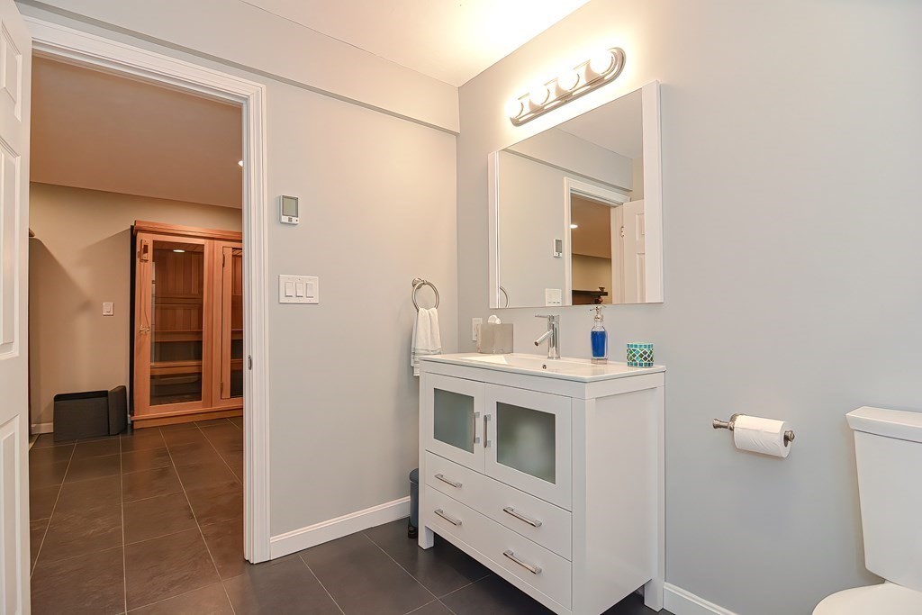 40 Bella Road Sharon, MA 02067 - Photo 29 of 38 Gallery Image 29