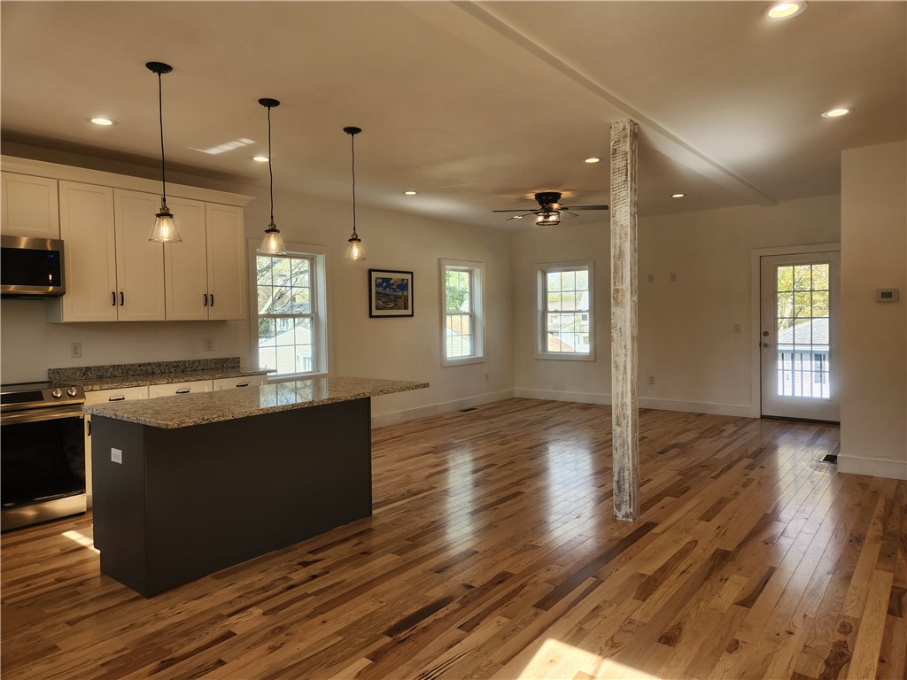 1284 Boston Neck Road Saunderstown, RI 02874 - Photo 3 of 24
