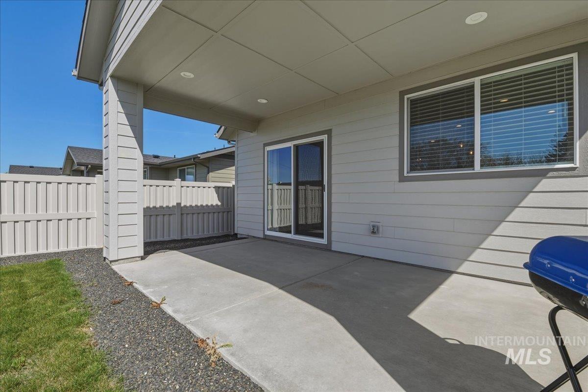 2109 North Gelding Court Middleton, ID 83644 - Photo 34 of 39 View of patio / terrace featuring area for grilling