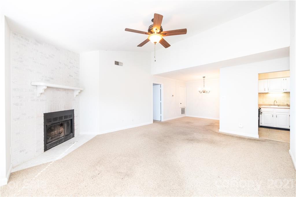 1608 Sharon Road West, Unit 50 Charlotte, NC 28210 - Photo 5 of 15 Gallery Image 5