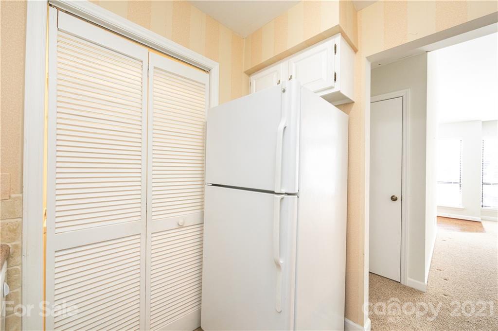 1608 Sharon Road West, Unit 50 Charlotte, NC 28210 - Photo 9 of 15 Gallery Image 9