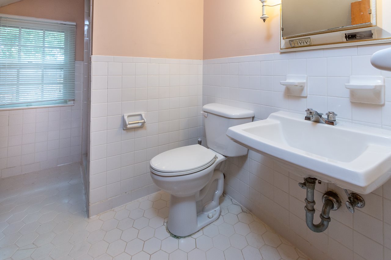 4500 Walnut Grove Road Memphis, TN 38117 - Photo 22 of 25