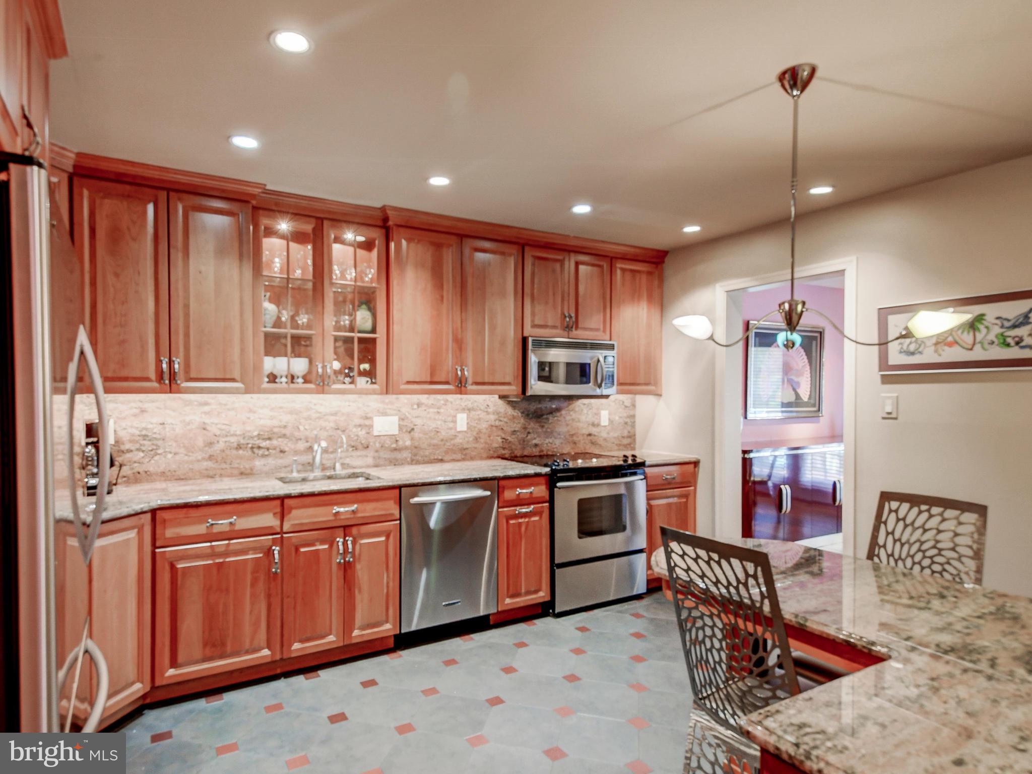 14 Raisin Tree Circle Baltimore, MD 21208 - Photo 7 of 32 UPDATED GRANITE KITCHEN