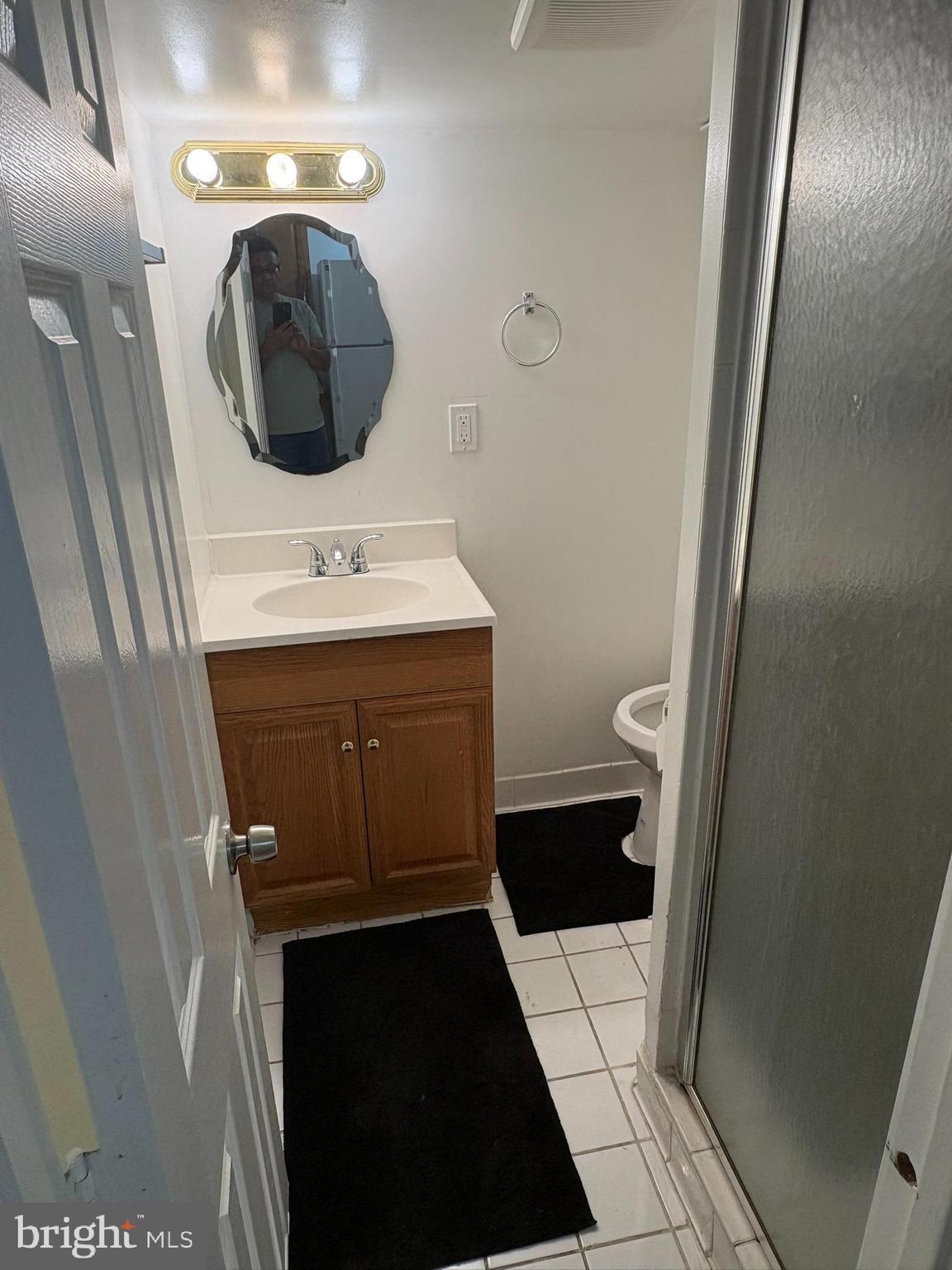 4903 Hollywood Road College Park, MD 20740 - Photo 19 of 28 Full Bathroom in Basement