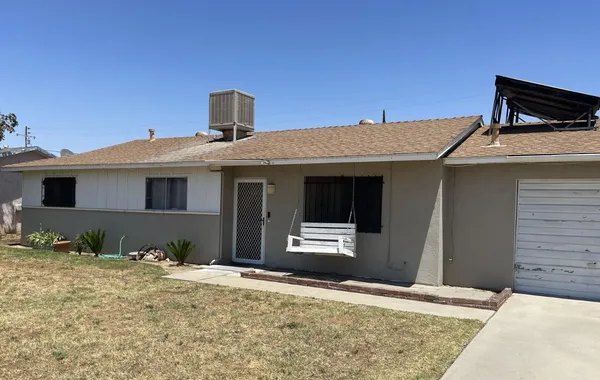 $299,500 | 430 North Alice Avenue, Dinuba, CA 93618