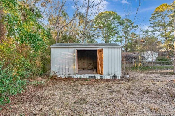$99,900 | 211 Lewis Street, Bladenboro, NC 28320