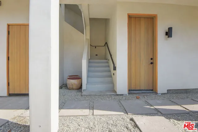 a view of a house with a tub
