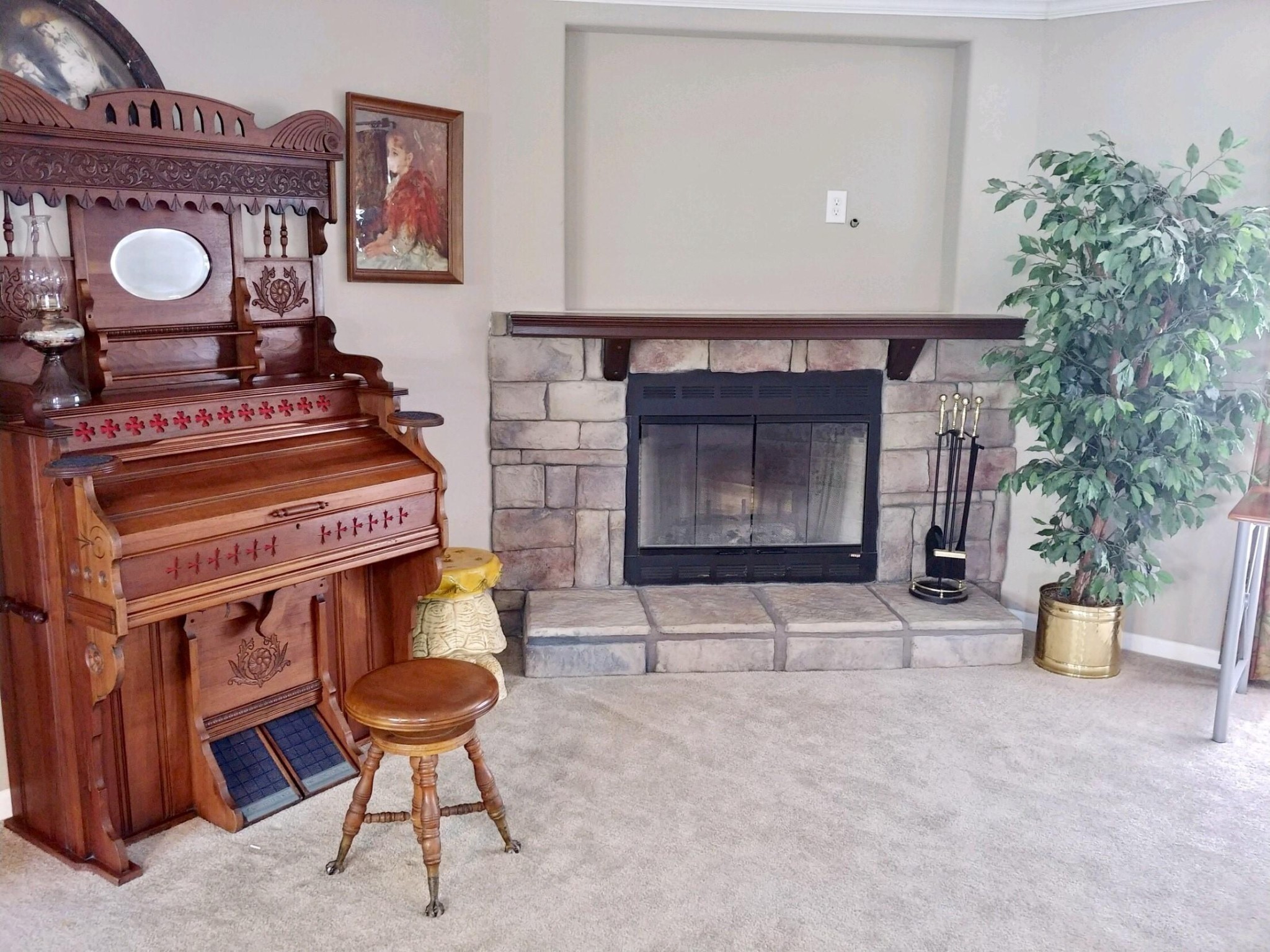 2241 Chestnut Hill Road Dandridge, TN 37725 - Photo 7 of 25 Gallery Image 7