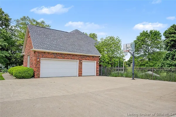 $875,000 | 6559 Quail Chase, Charlestown, IN 47111