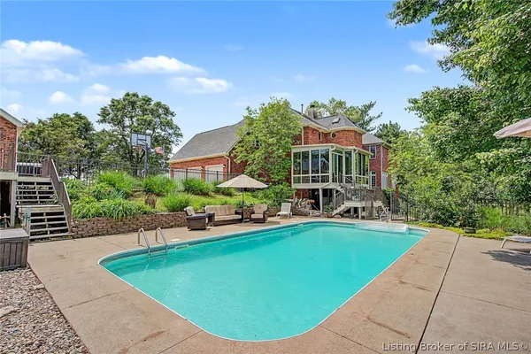 $875,000 | 6559 Quail Chase, Charlestown, IN 47111