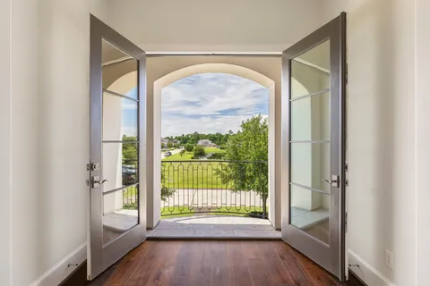 $1,749,000 | 6806 West Warwick Lake Lane, Spring, TX 77389