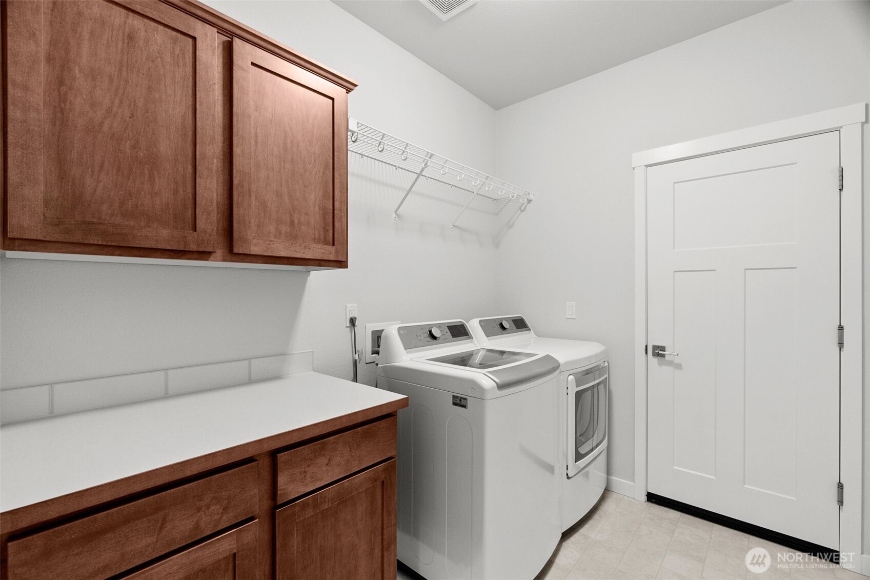 637 Maggee Street Southeast Lacey, WA 98513 - Photo 15 of 34 a utility room with dryer and washer