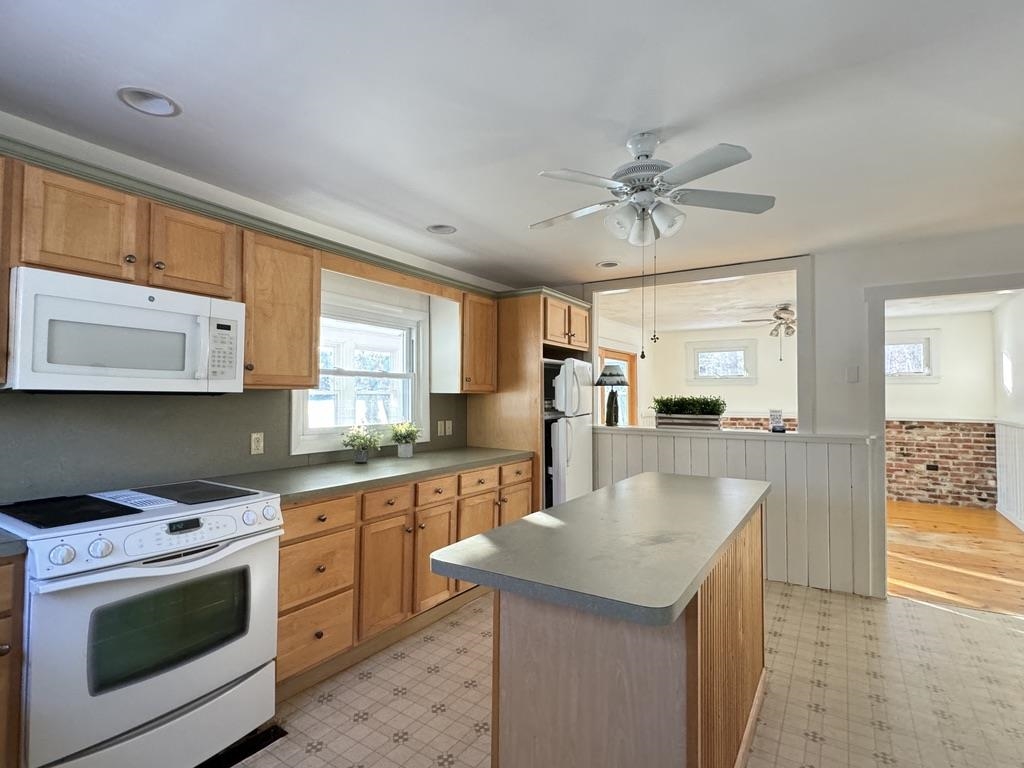 287 Clough Pond Road Loudon, NH 03307 - Photo 5 of 27