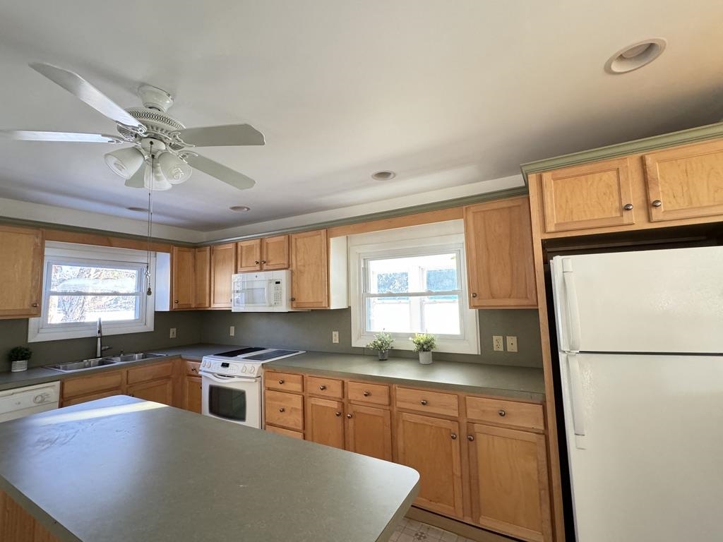 287 Clough Pond Road Loudon, NH 03307 - Photo 7 of 27