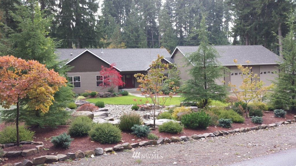 507 Toutle River Road Castle Rock, WA 98611 - Photo 2 of 24 Gallery Image 2