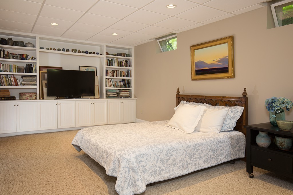 84 Webcowet Road, Unit 1 Arlington, MA 02474 - Photo 9 of 11 Gallery Image 9