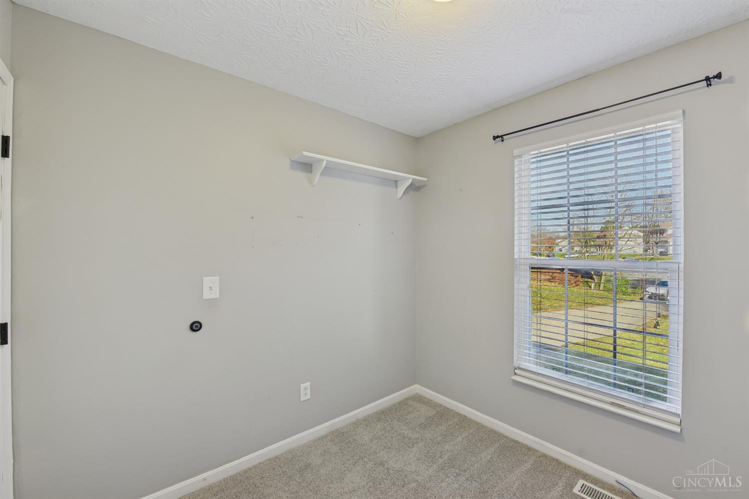 1221 Nottingham Road Amelia, OH 45102 - Photo 27 of 46 Gallery Image 27