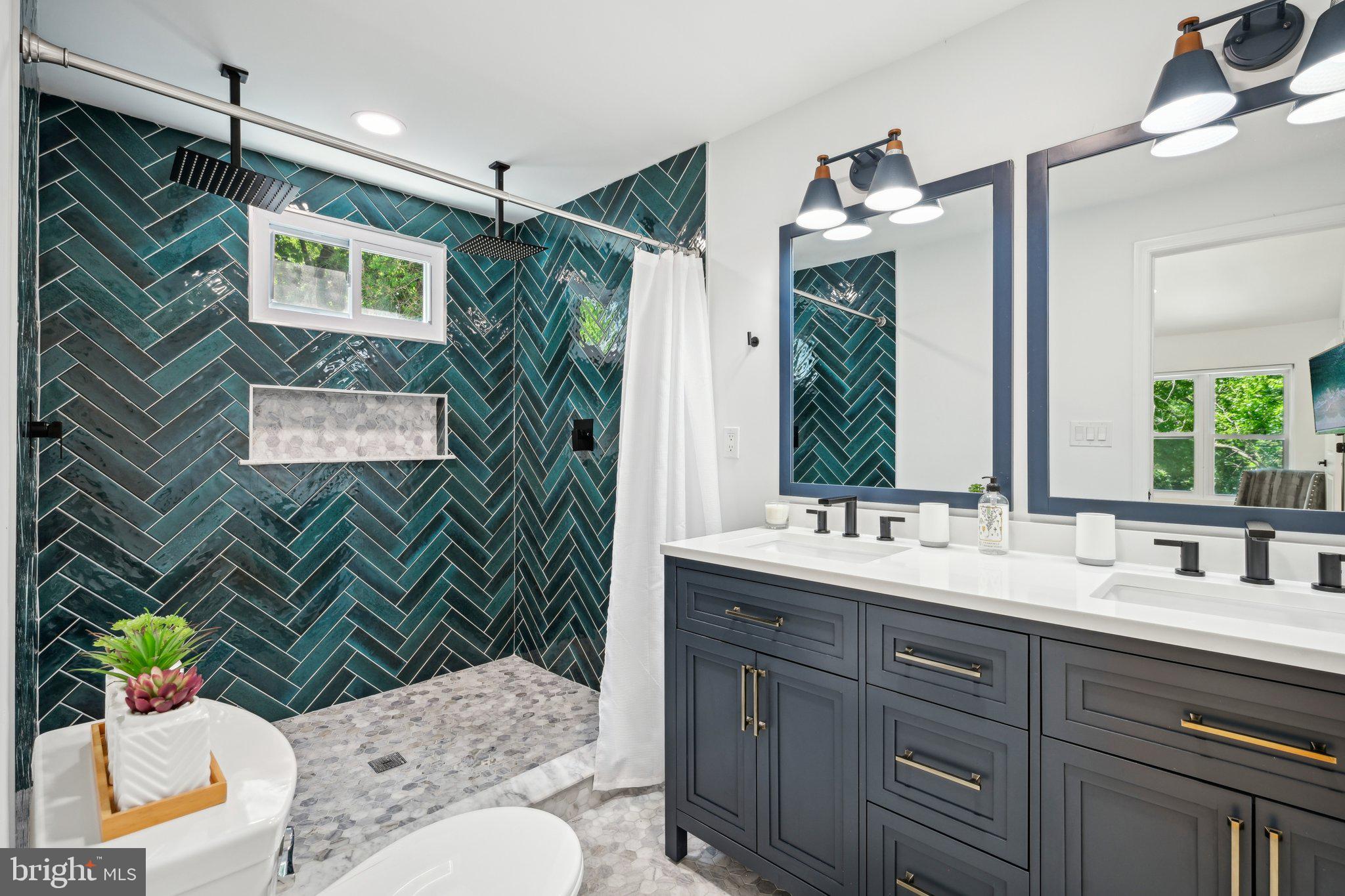 398 Friendship Road Clarksboro, NJ 08020 - Photo 31 of 50 Stunning Upstairs En Suite Full bathroom with