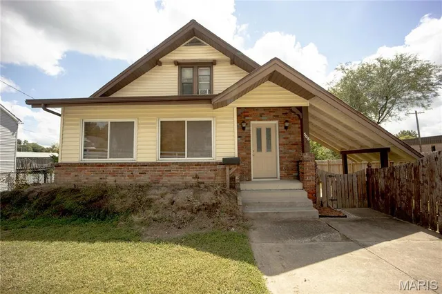 $155,000 | 508 Lebanon Avenue, Belleville, IL 62220