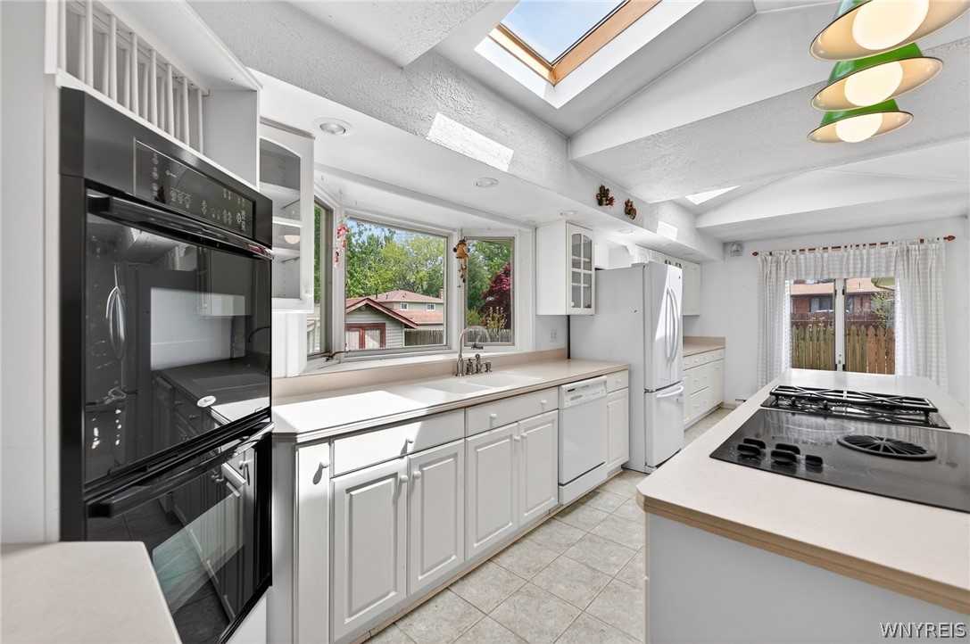 7706 St Joseph Road Niagara, NY 14304 - Photo 13 of 48