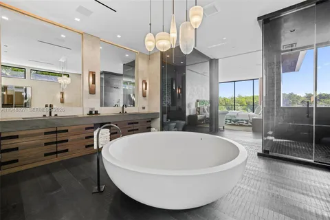 $17,500,000 | 132 Paloma Drive, Coral Gables, FL 33143