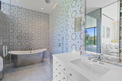 $17,500,000 | 132 Paloma Drive, Coral Gables, FL 33143