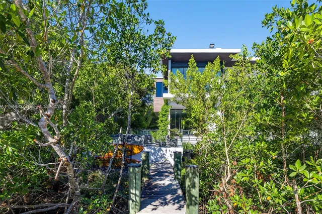 $17,500,000 | 132 Paloma Drive, Coral Gables, FL 33143