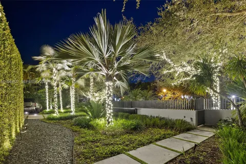 $17,500,000 | 132 Paloma Drive, Coral Gables, FL 33143