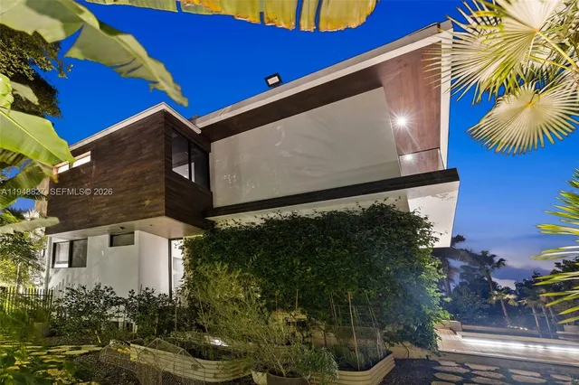 $17,500,000 | 132 Paloma Drive, Coral Gables, FL 33143